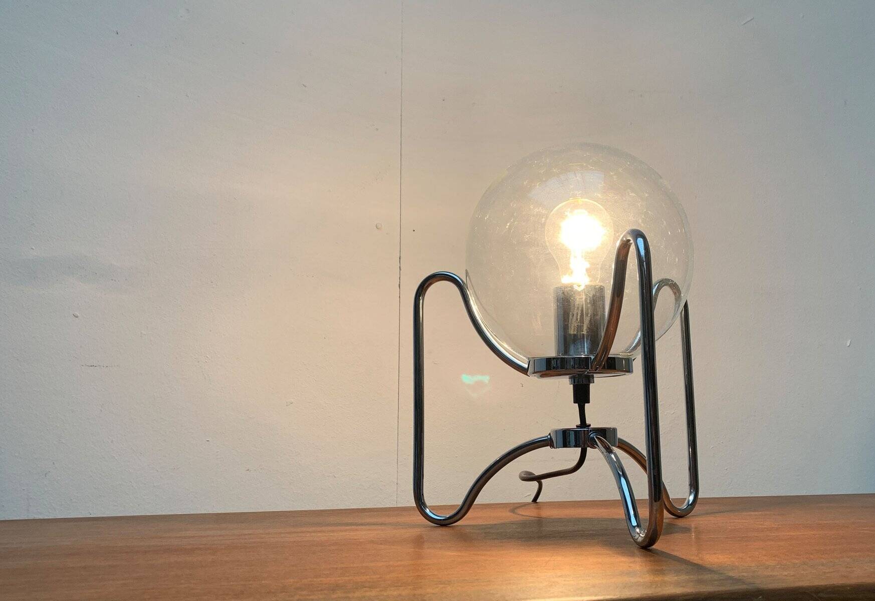 Mid-century space age tripod globe table lamp, 1960s