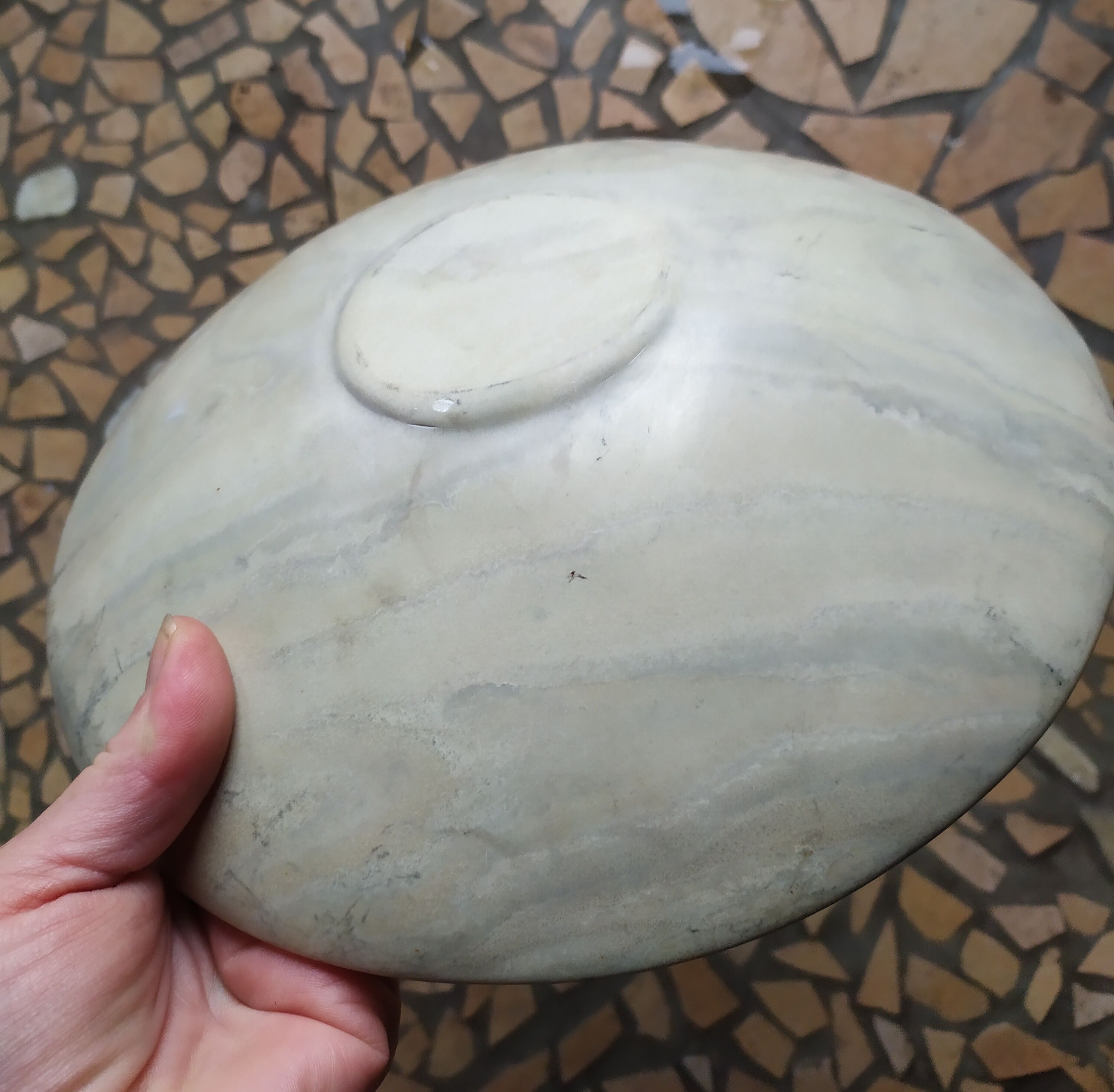 Deco plate in steatite (or soap stone)
