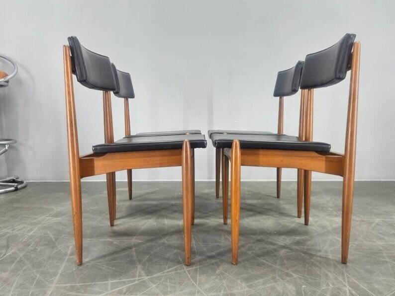 Set of Four Rare Midcentury Dining Chairs, Denmark, 1970s
