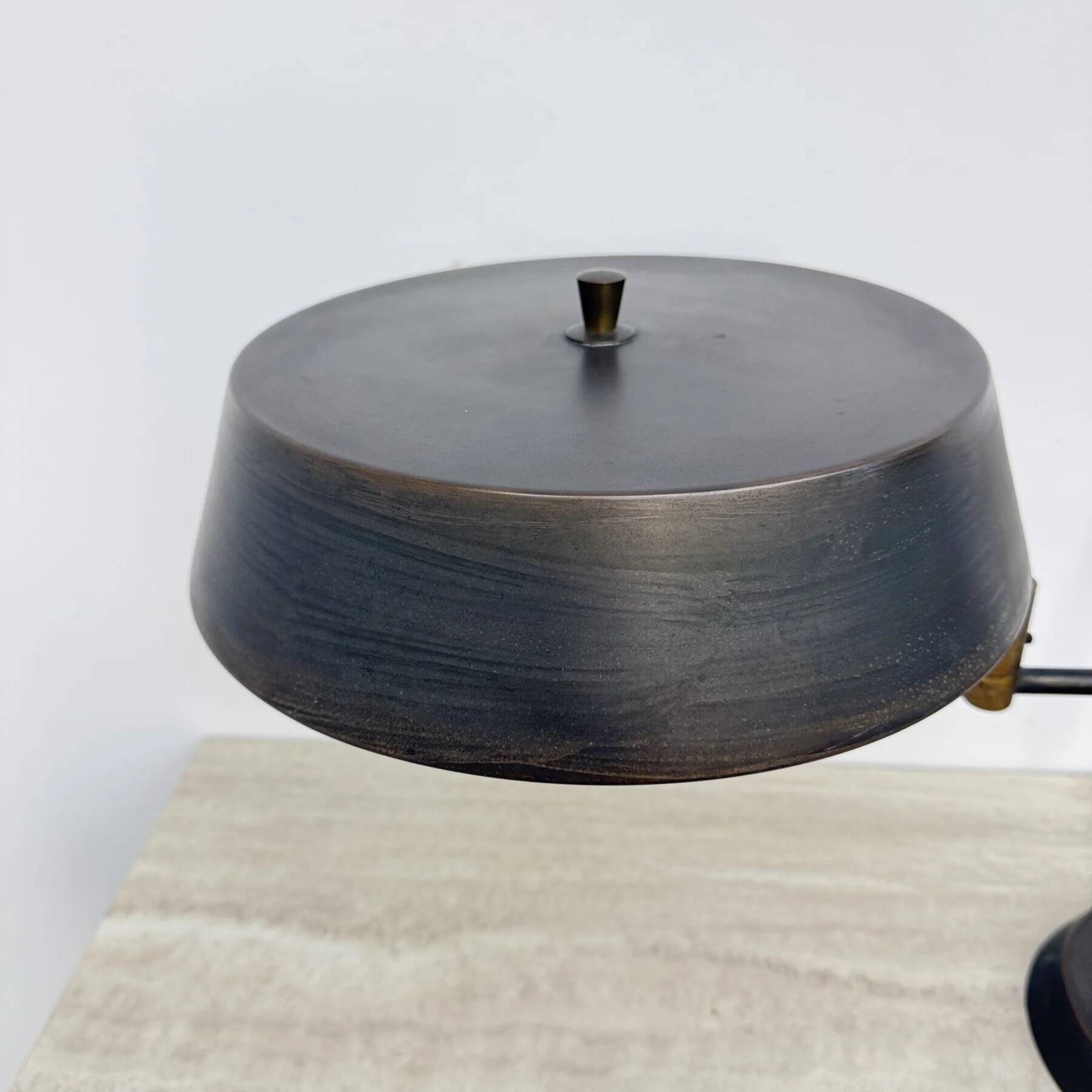 Mid-century Italian brass table desk lamp with pantograph arm, 1940s