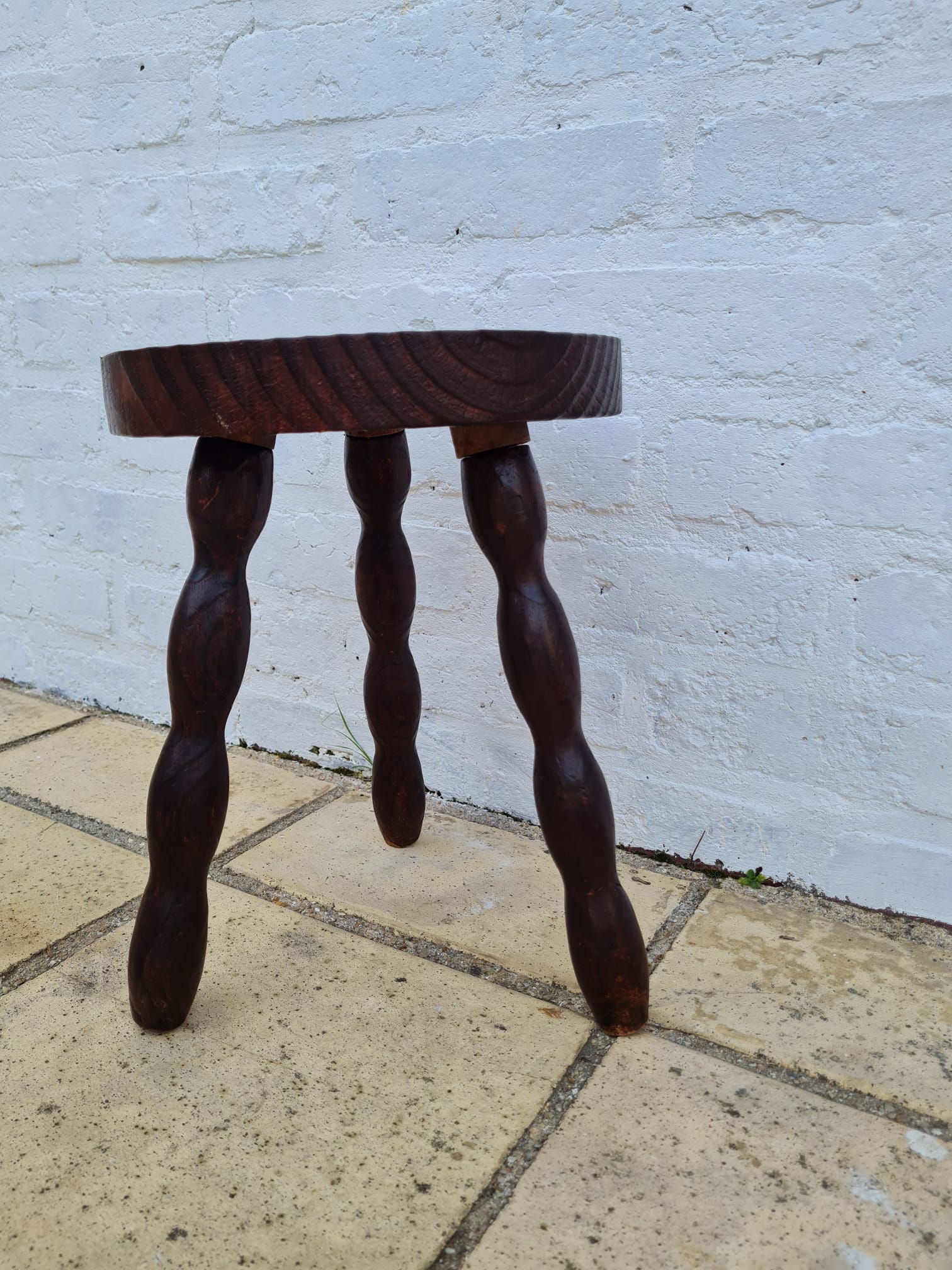 Tripod stool
