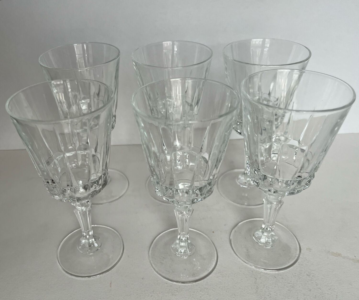 6 wine glasses