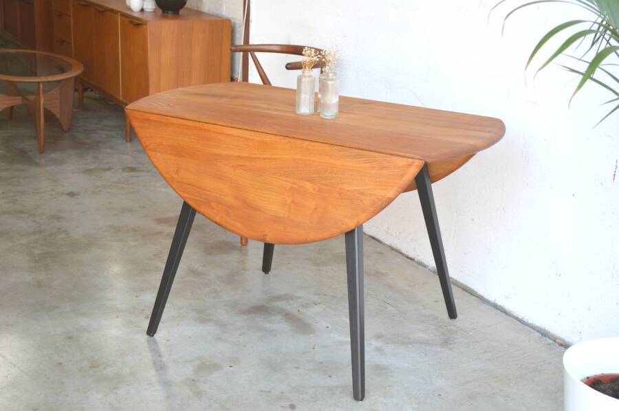 Ercol drop-leaf dining table * 125 cm