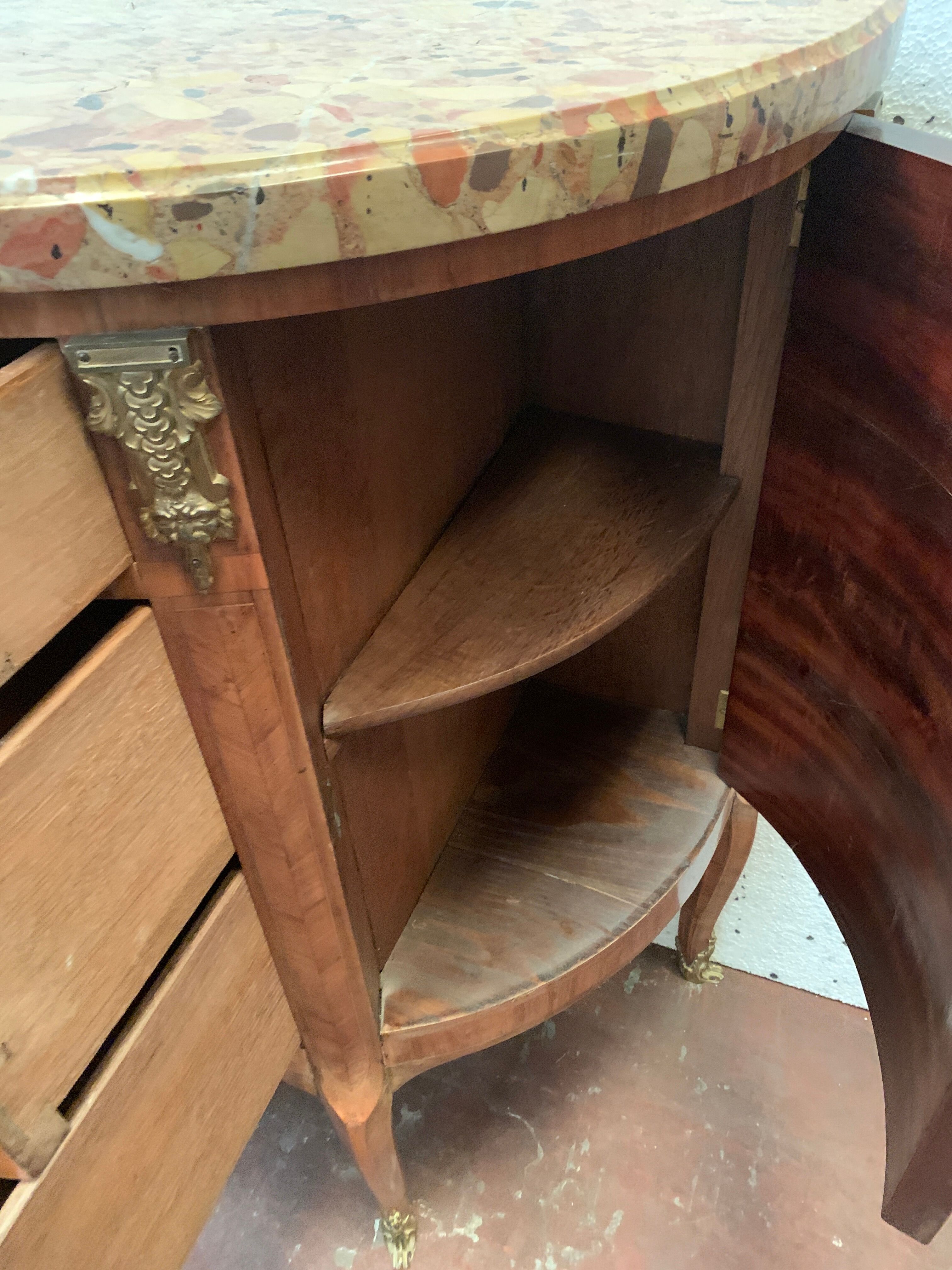 Chest of drawers in half moon style Louis XVI Marquetry with cube bottom XX century