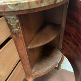 Commode en demi lune de style Louis XVI marqueterie a fond de cube XX siècle