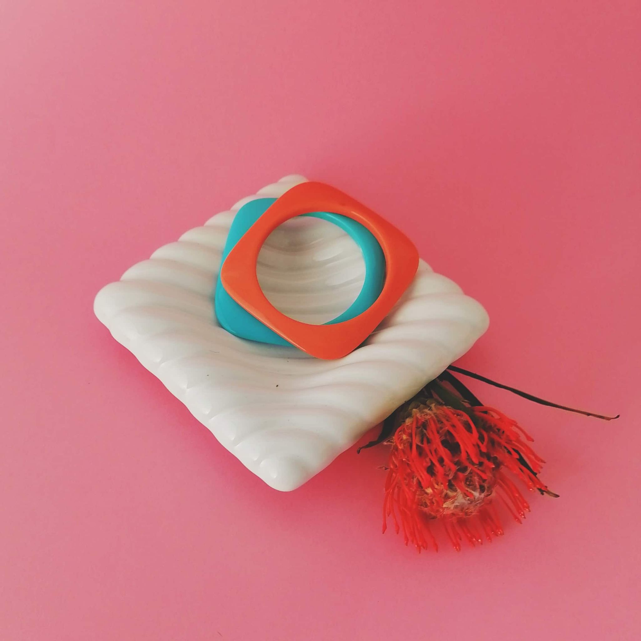 Empty ceramic pocket