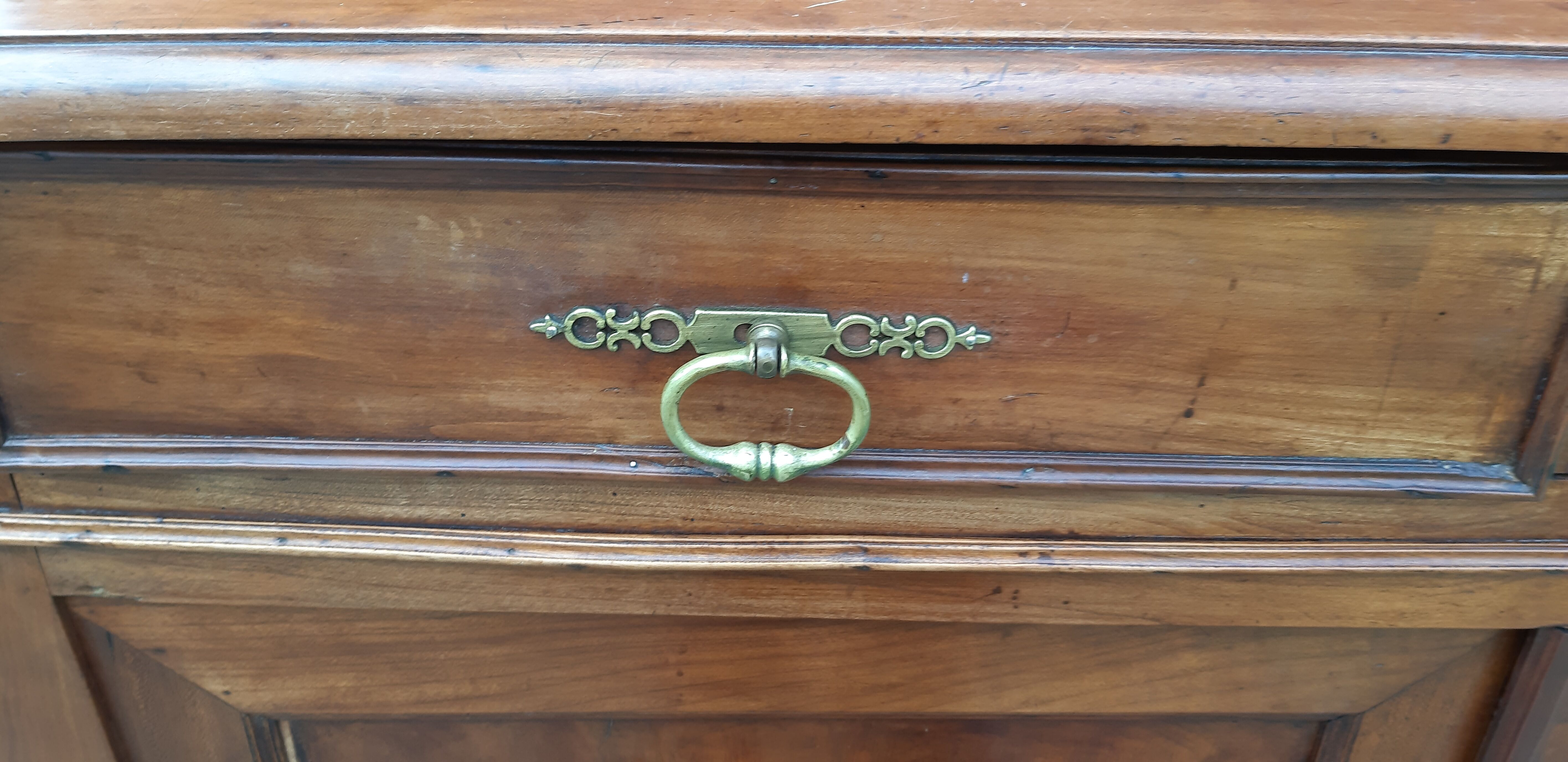 Walnut showcase buffet 19th