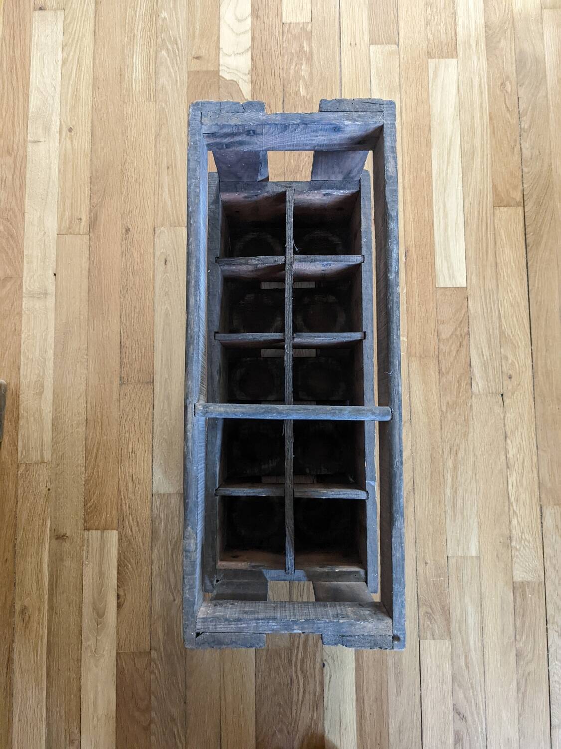 Wooden bottle holder