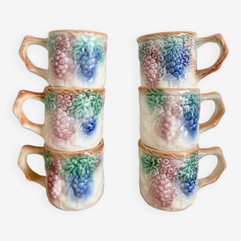 6 tasses en barbotine vintage