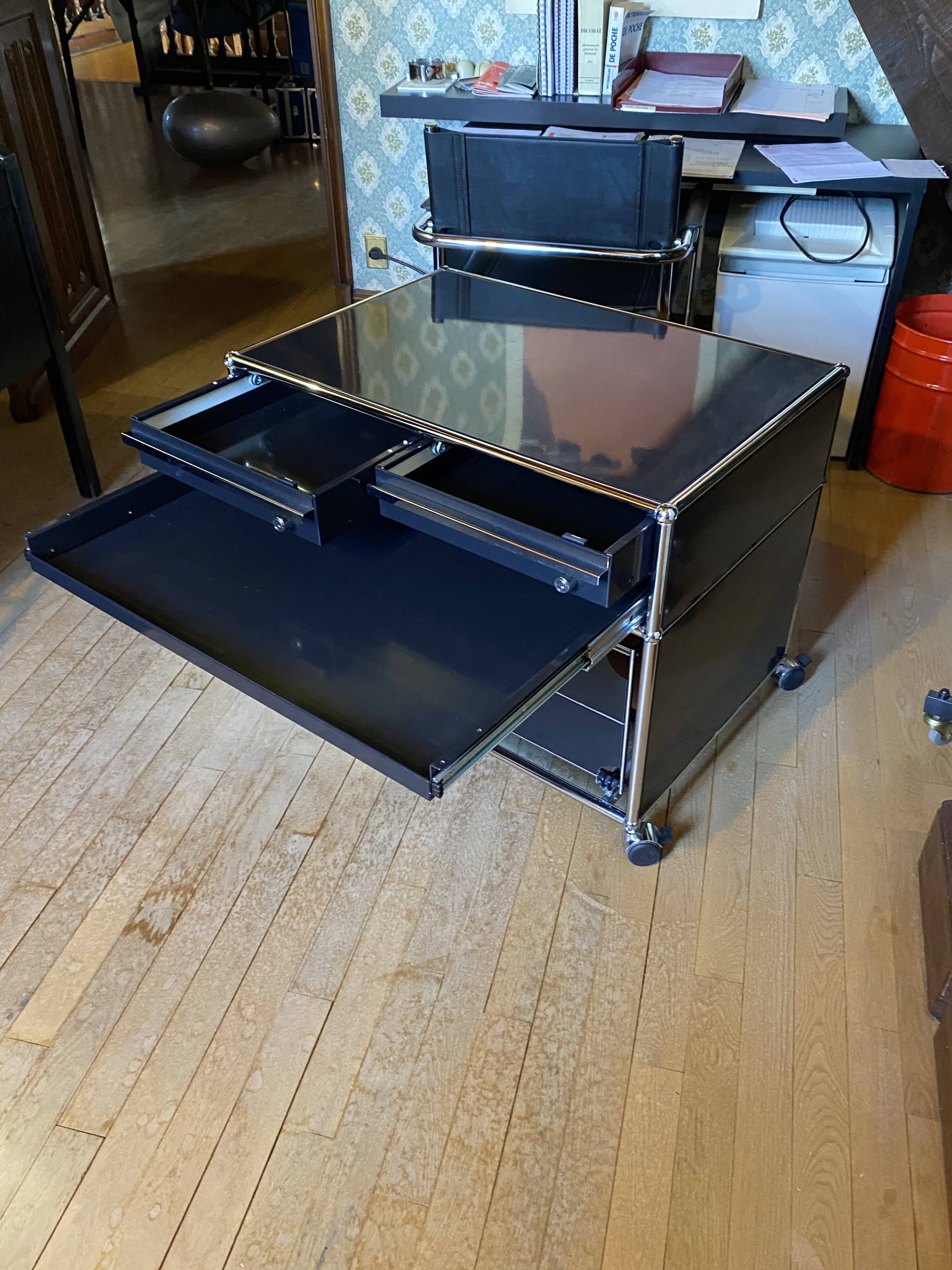 Desserte de bureau USM Haller