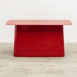 Red coffee table Vitra metal side table