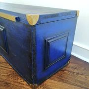 Trunk chest - bench in Majorelle blue solid wood & golden brass
