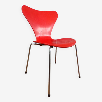 Model 3107 series 7 chair by Fritz Hansen for Arne Jacobsen
