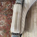 Fauteuil - Bergère de style Louis XVI réchampie velours beige