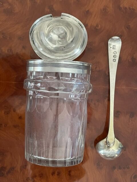 Solid silver and crystal mustard, early nineteenth century.