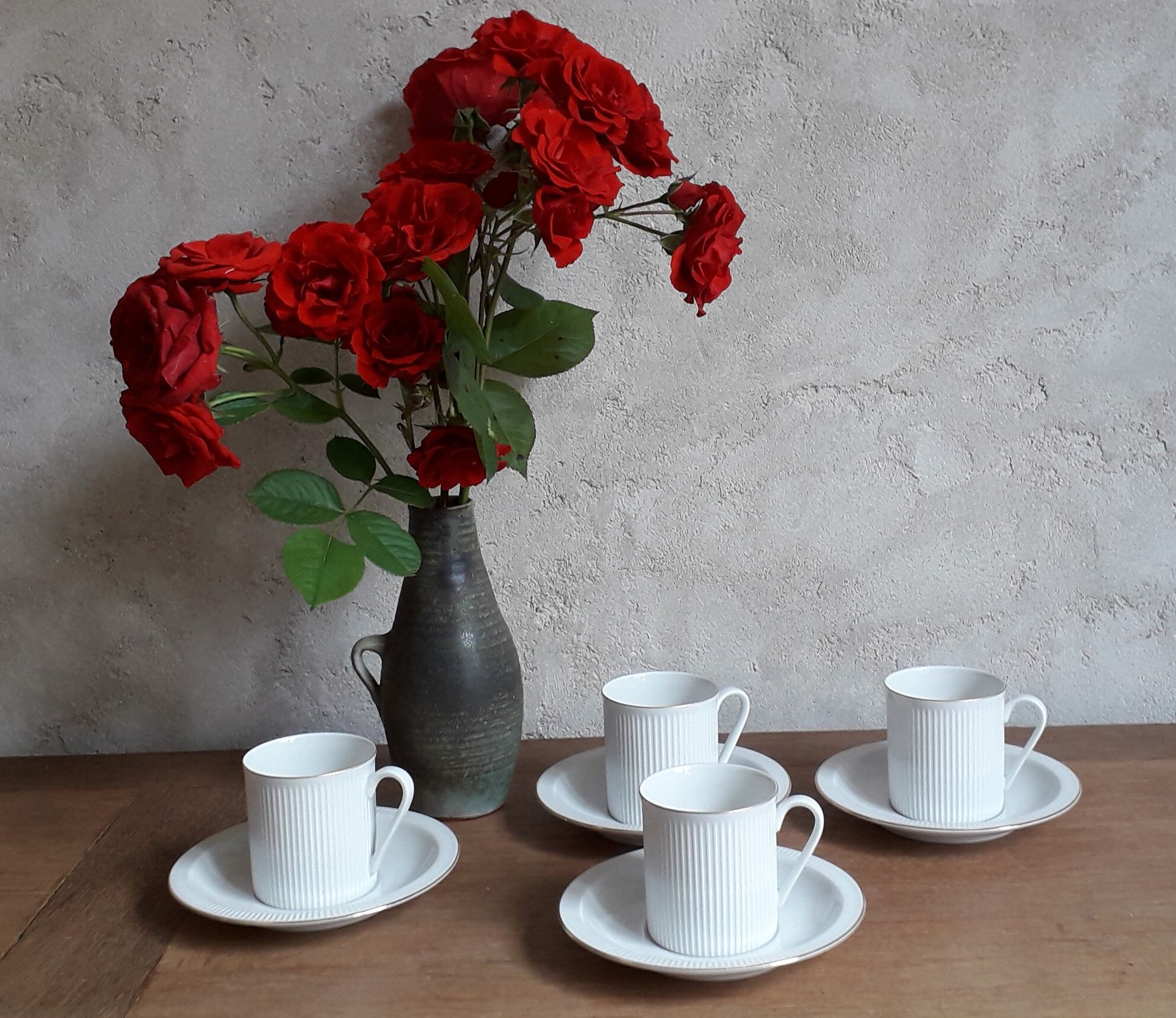 Set of 4 cups and sub-cups arzberg germany form 2075 athena