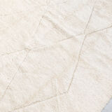 Moroccan Berber carpet beni ouarain unbleached diamonds engraved 355x253cm