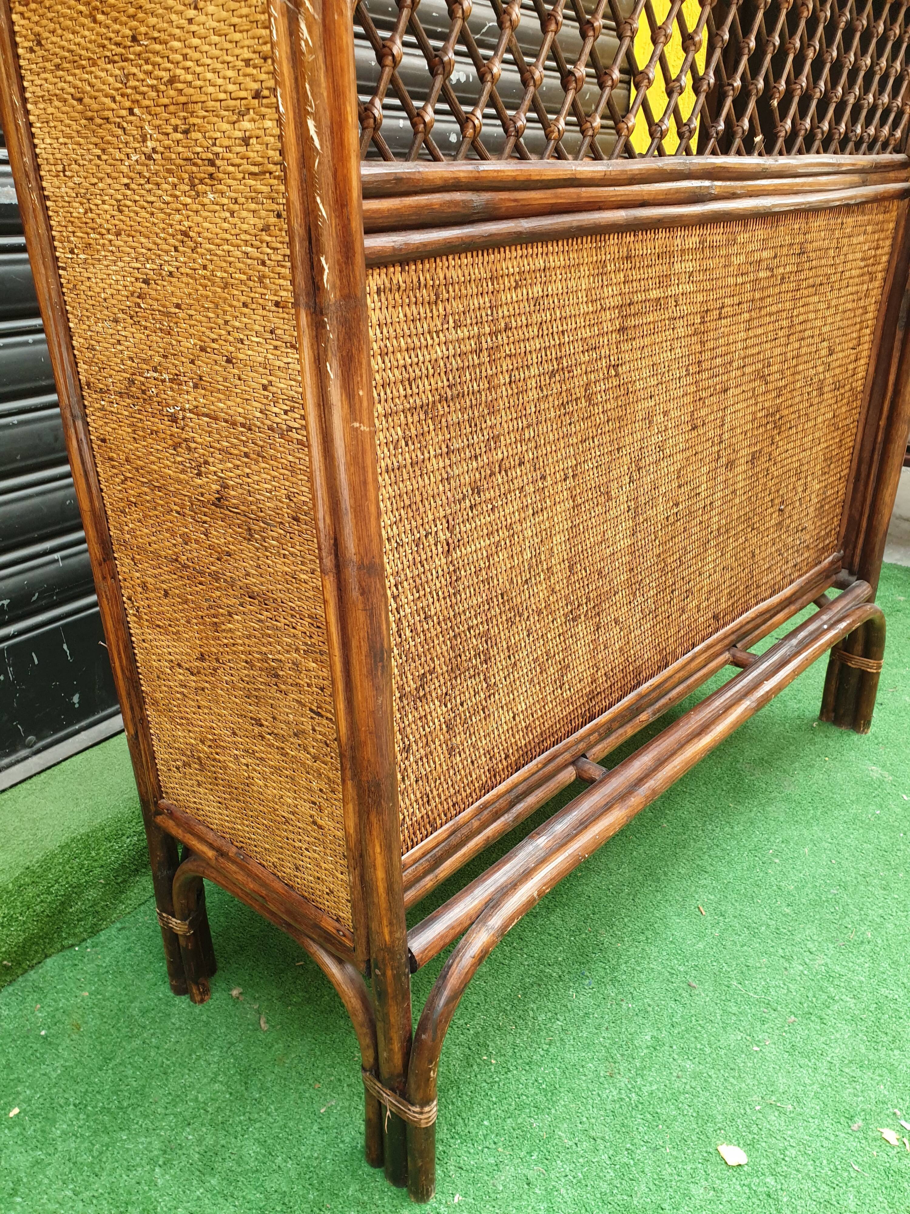 Vintage bamboo and rotin bar