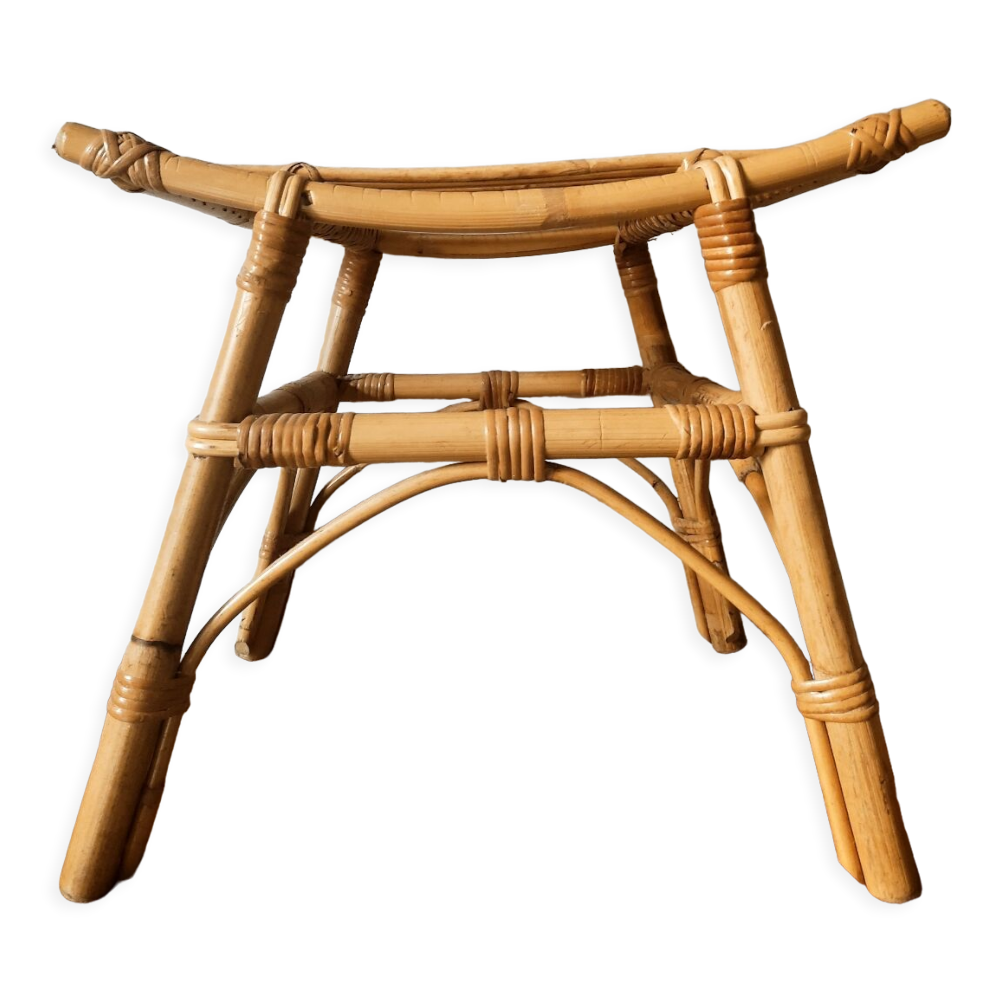 Asian-style rattan stool