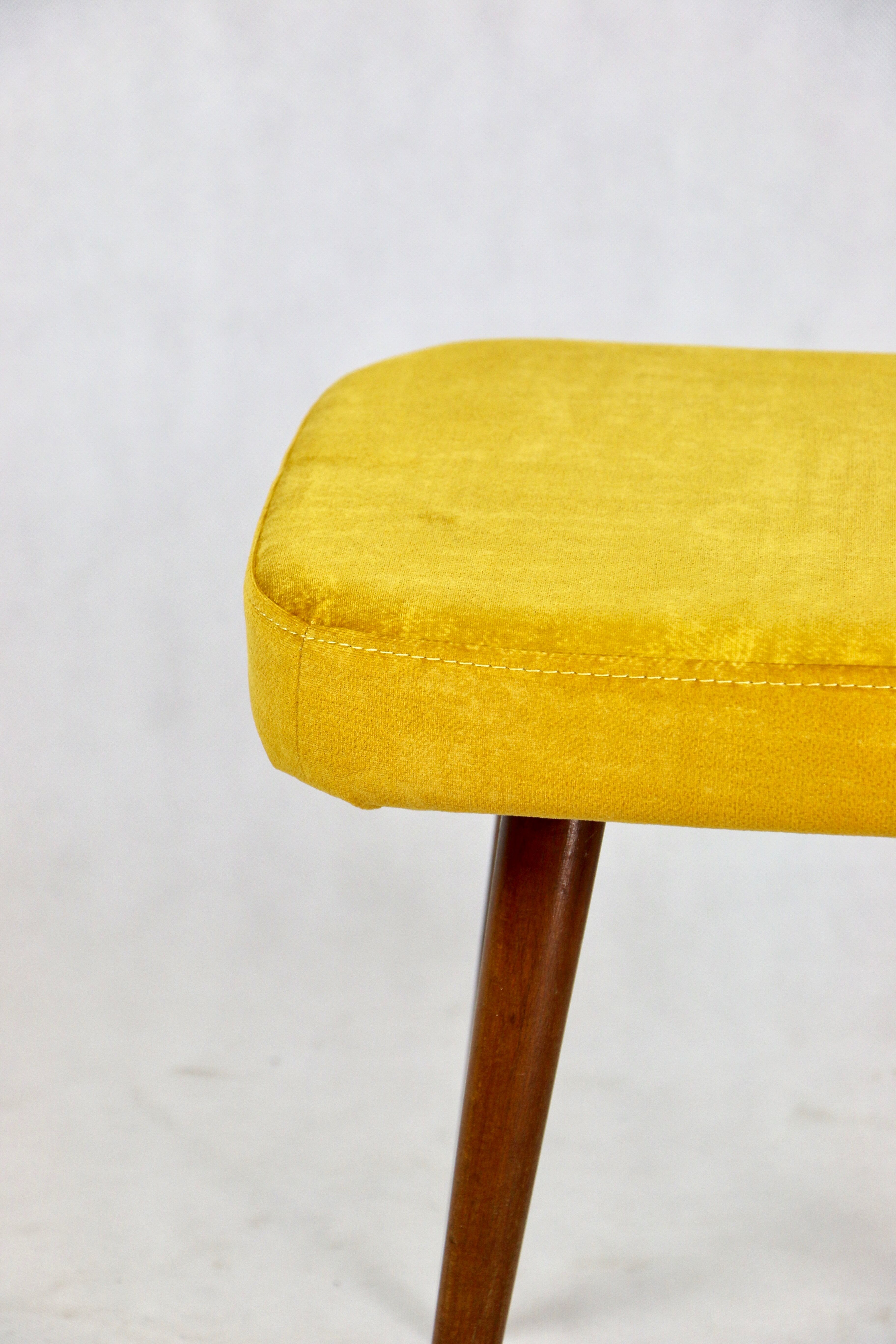 Vintage yellow chameleon stool, 1970s