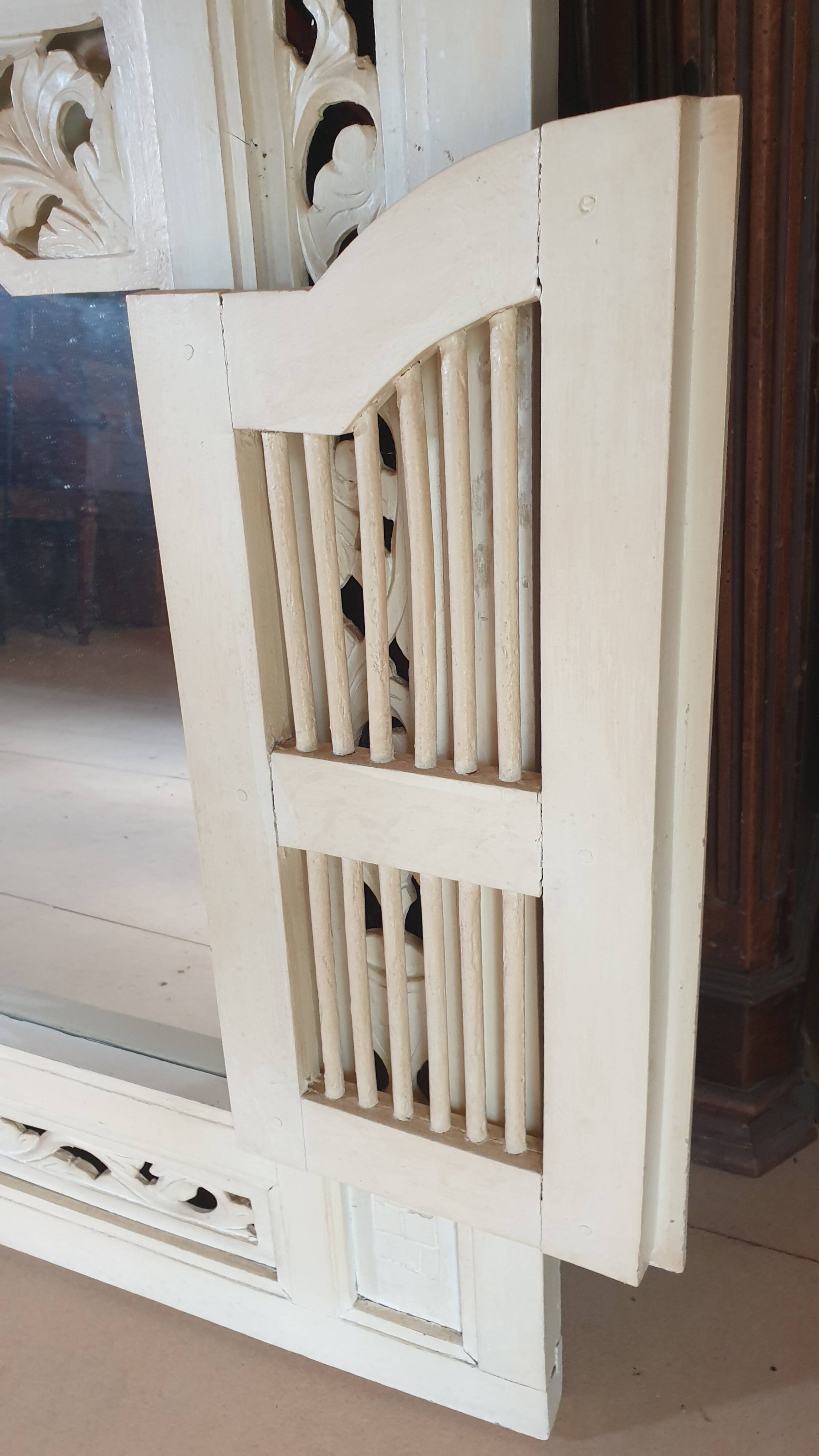 Mirror frame with door - North African moucharabieh style - 20th century