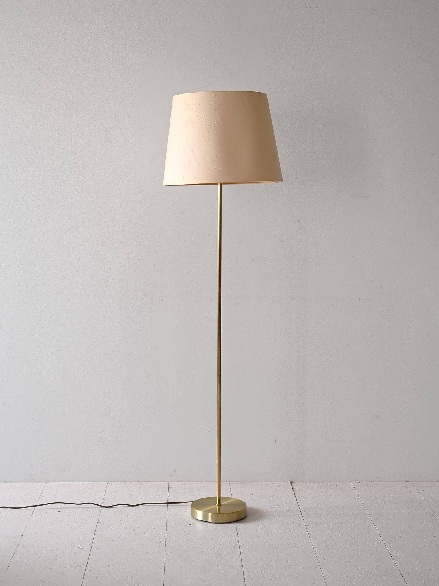 Scandinavian lamp with golden floor lamp