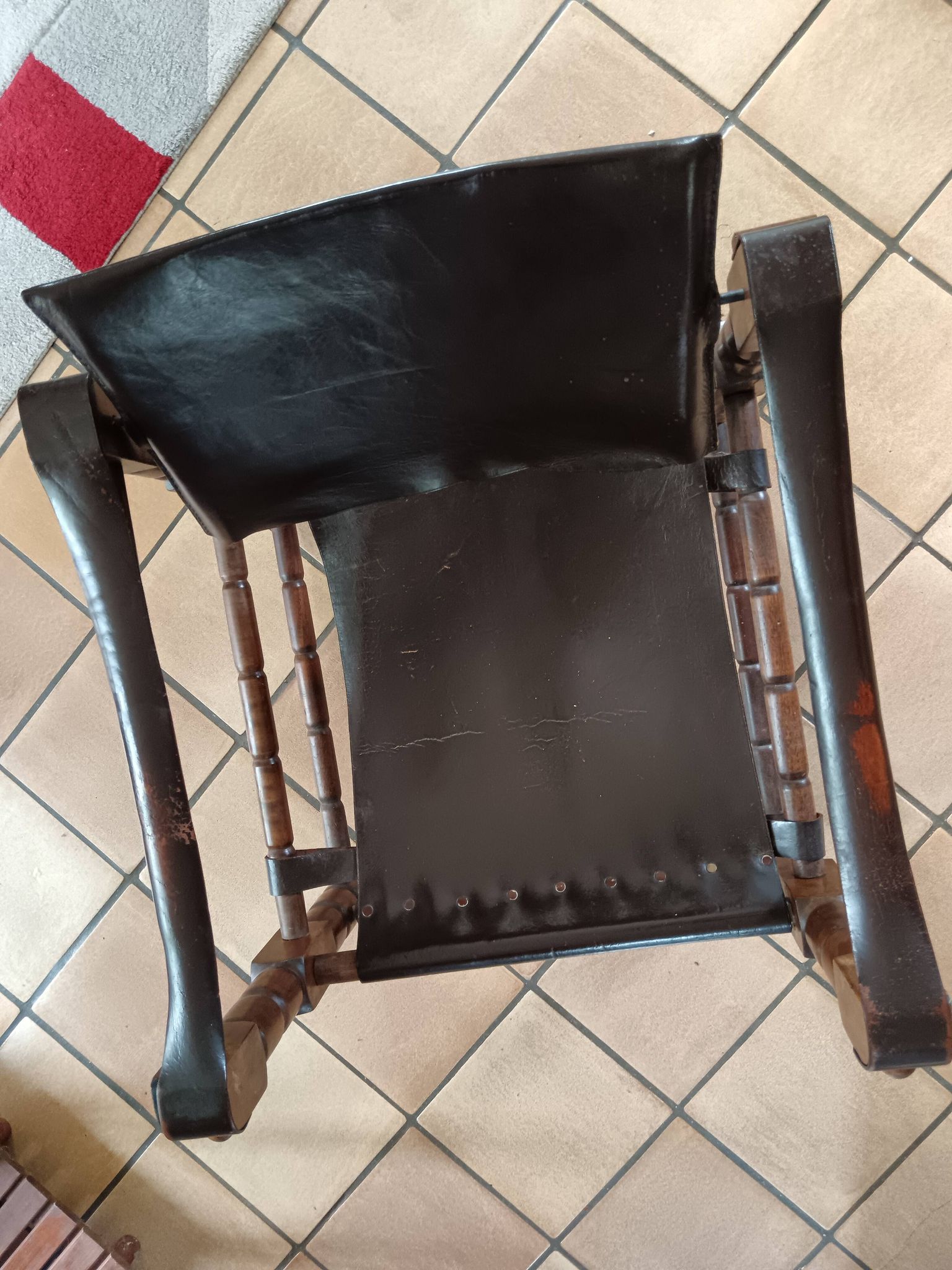 Vintage Iranian armchair wood & leather – Safari style – 60s/70s