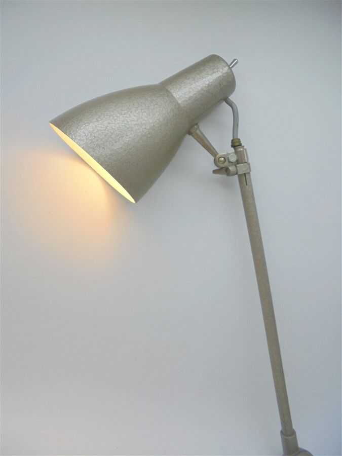 Sewing workshop lamp