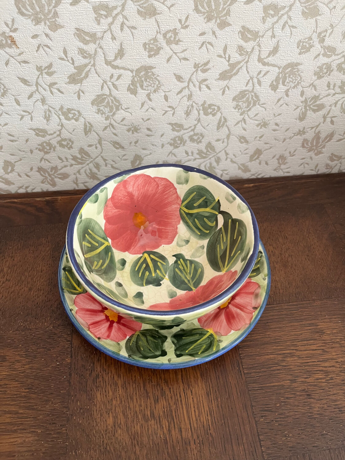 Handmade bowl and plate Roses