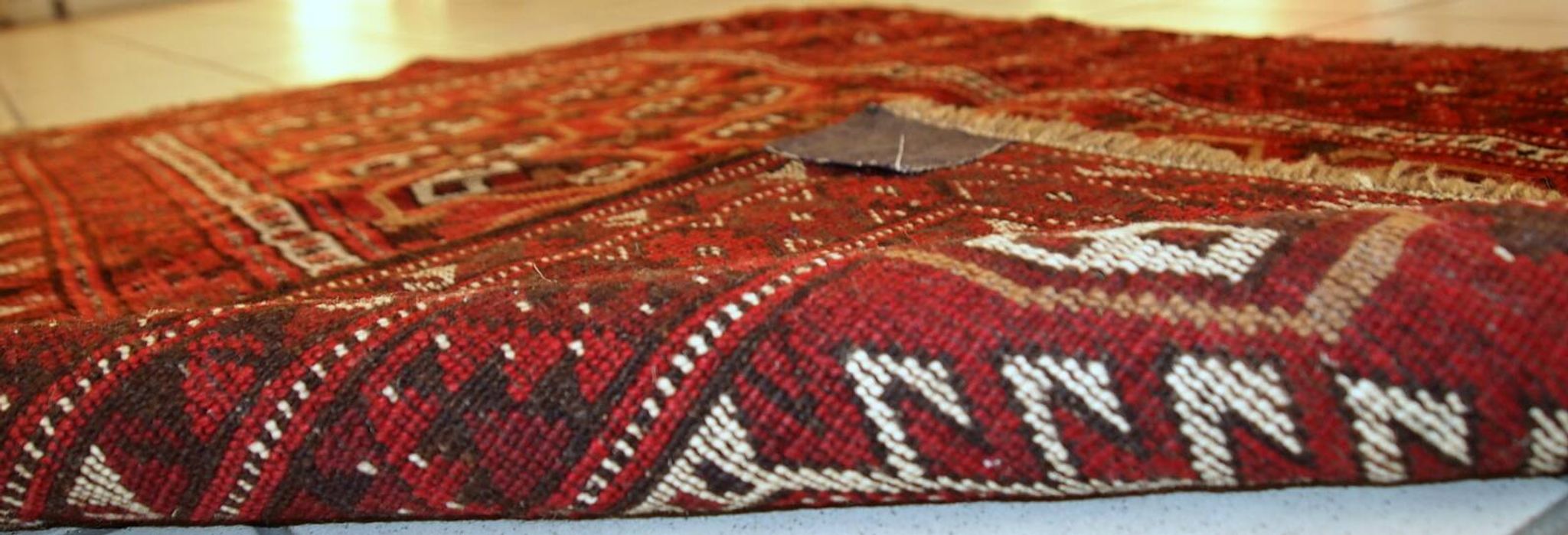 Tapis vintage fait main Gabbeh du Moyen-Orient 140cm x 215cm (1960s)