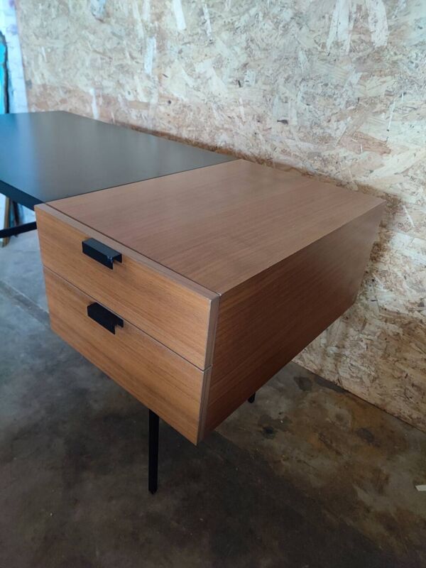 Bureau CM 141 de  Paulin Pierre