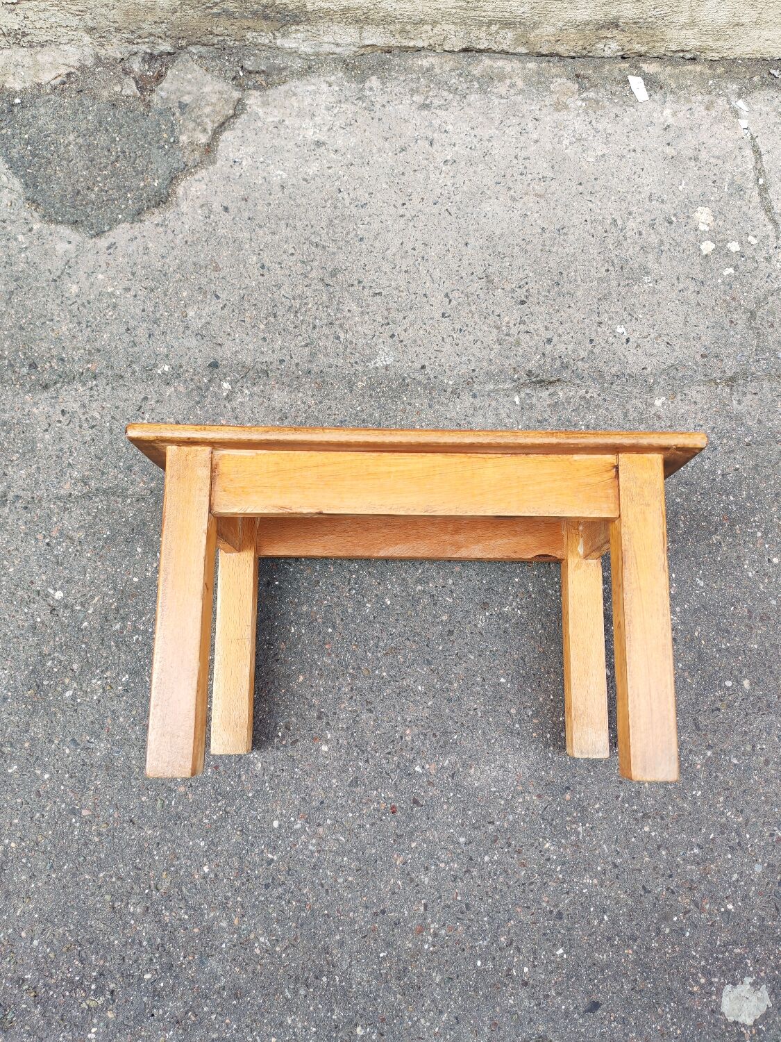 Workshop stool