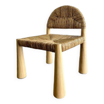 Solid wood chair with conical legs