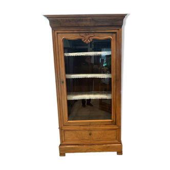 Louis Philippe display case in 19th century walnut