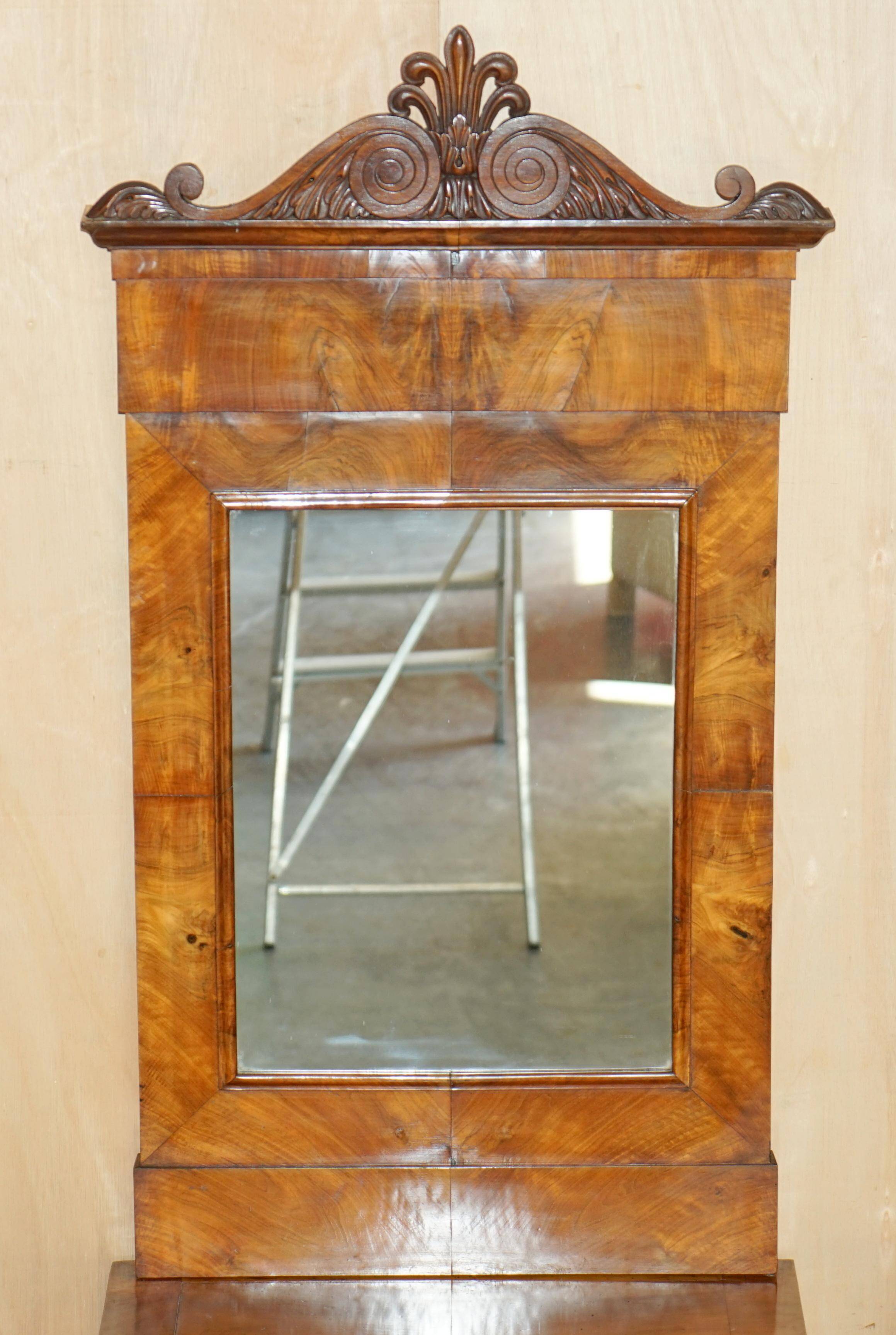 Pair of restored antique consoles from around 1815 in walnut, Regency style with mirror.