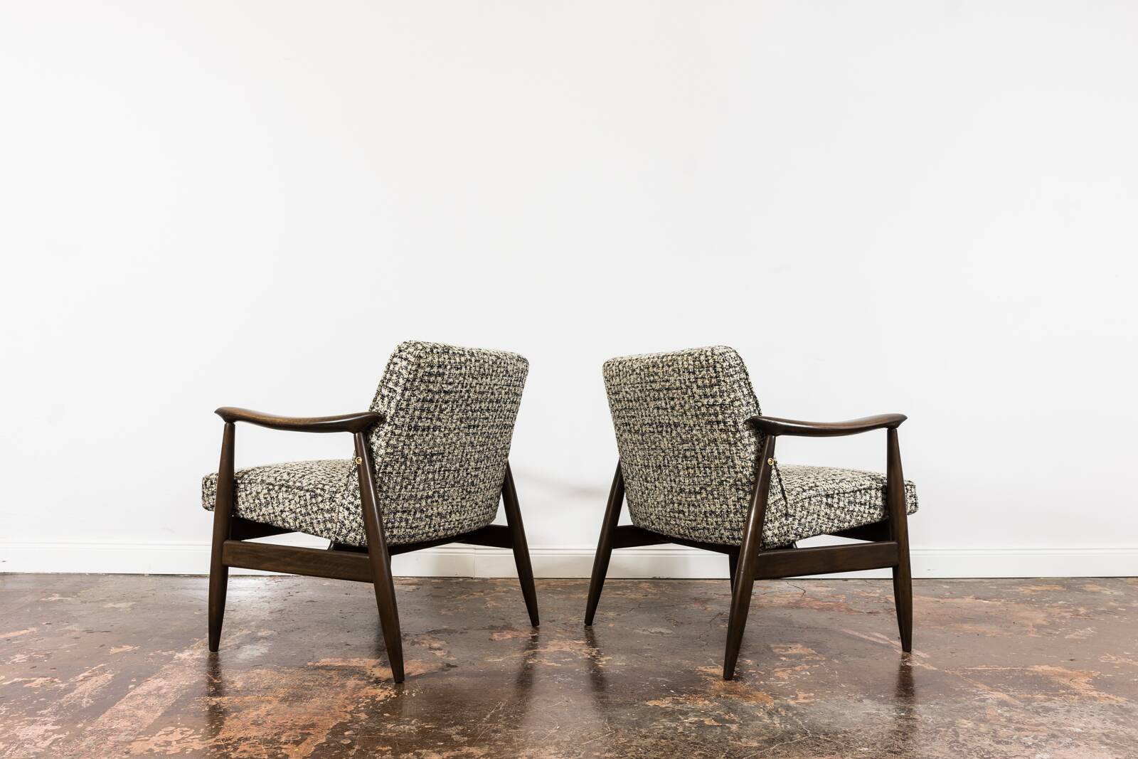 Customizable Pair Of Restored Mid Century Armchairs By Juliusz Kędziorek, 1960s