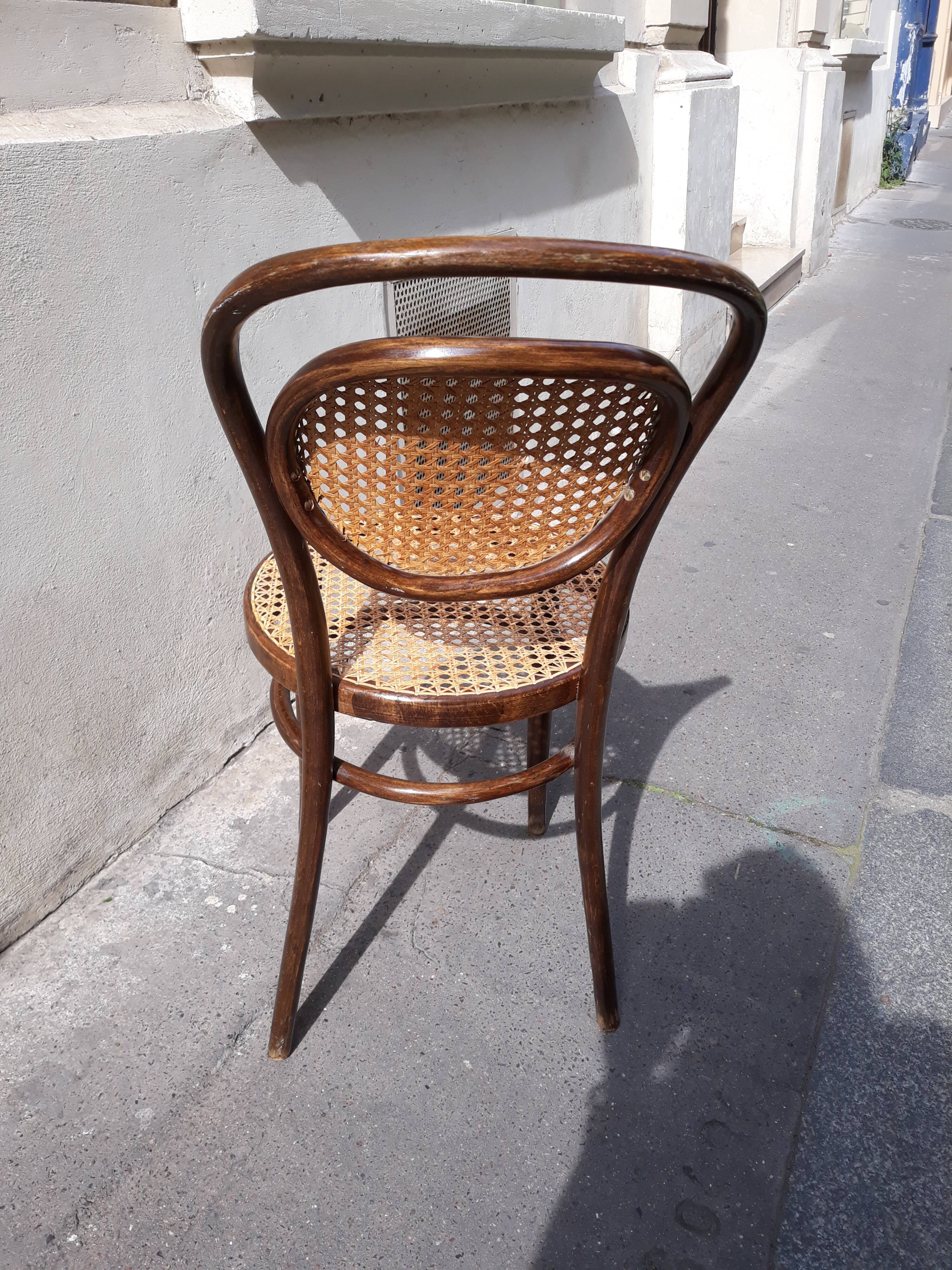 Vintage bistro chair model Thonet