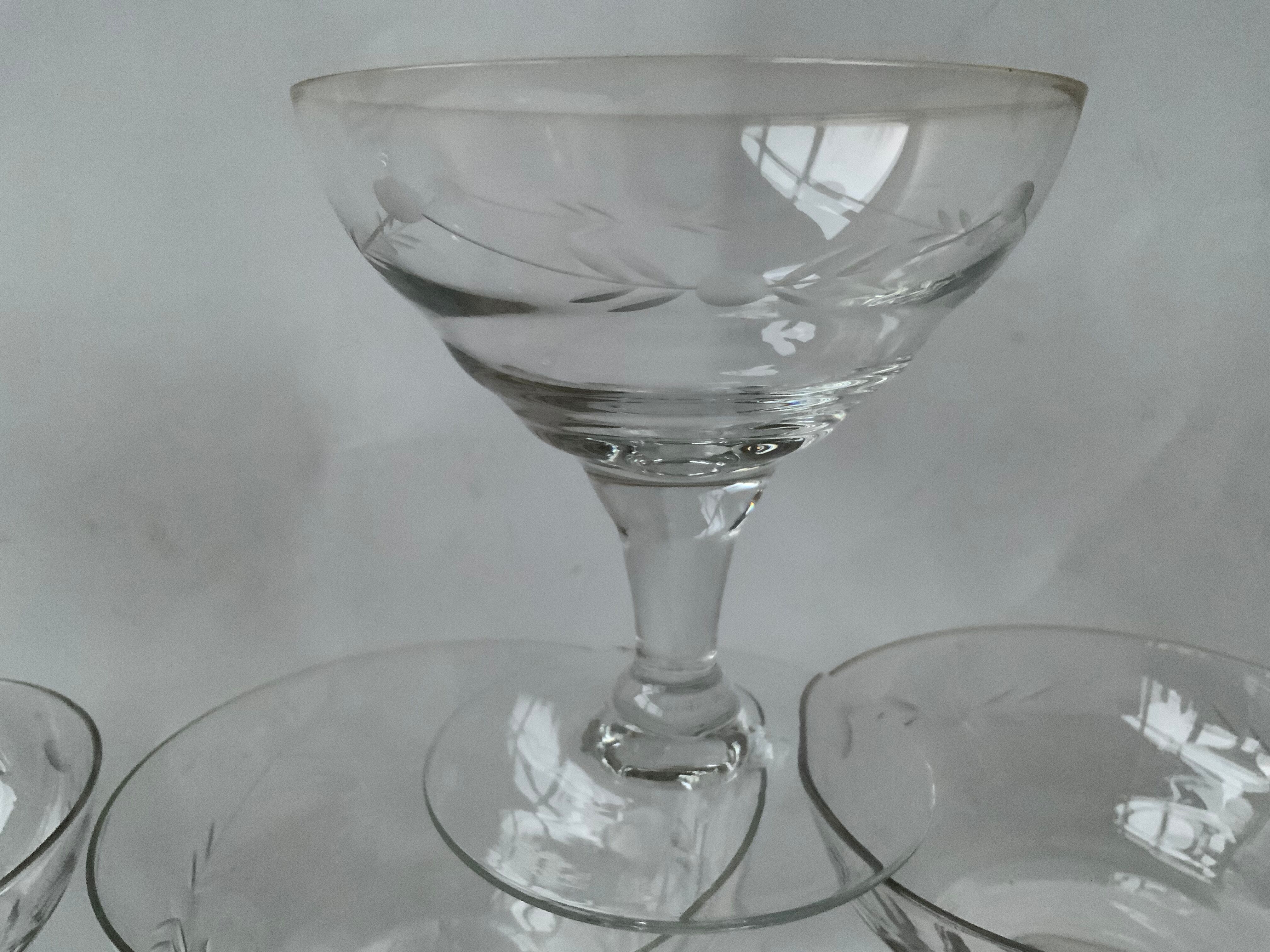 Selency champagne glasses x Monoprix Croisé Laroche