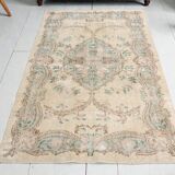 Geometric Oushak Floral Carpet