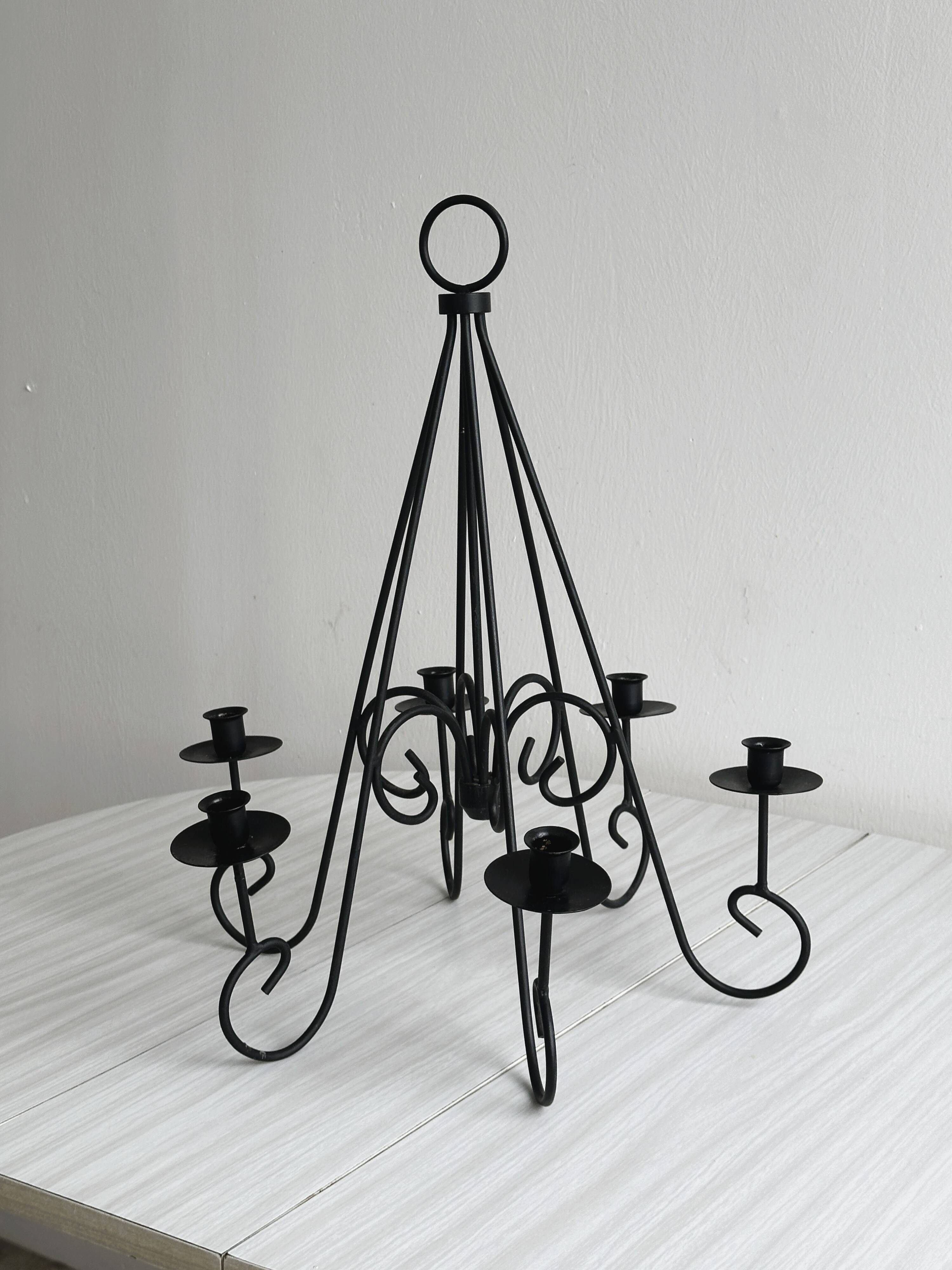 Black metal hanging chandelier
