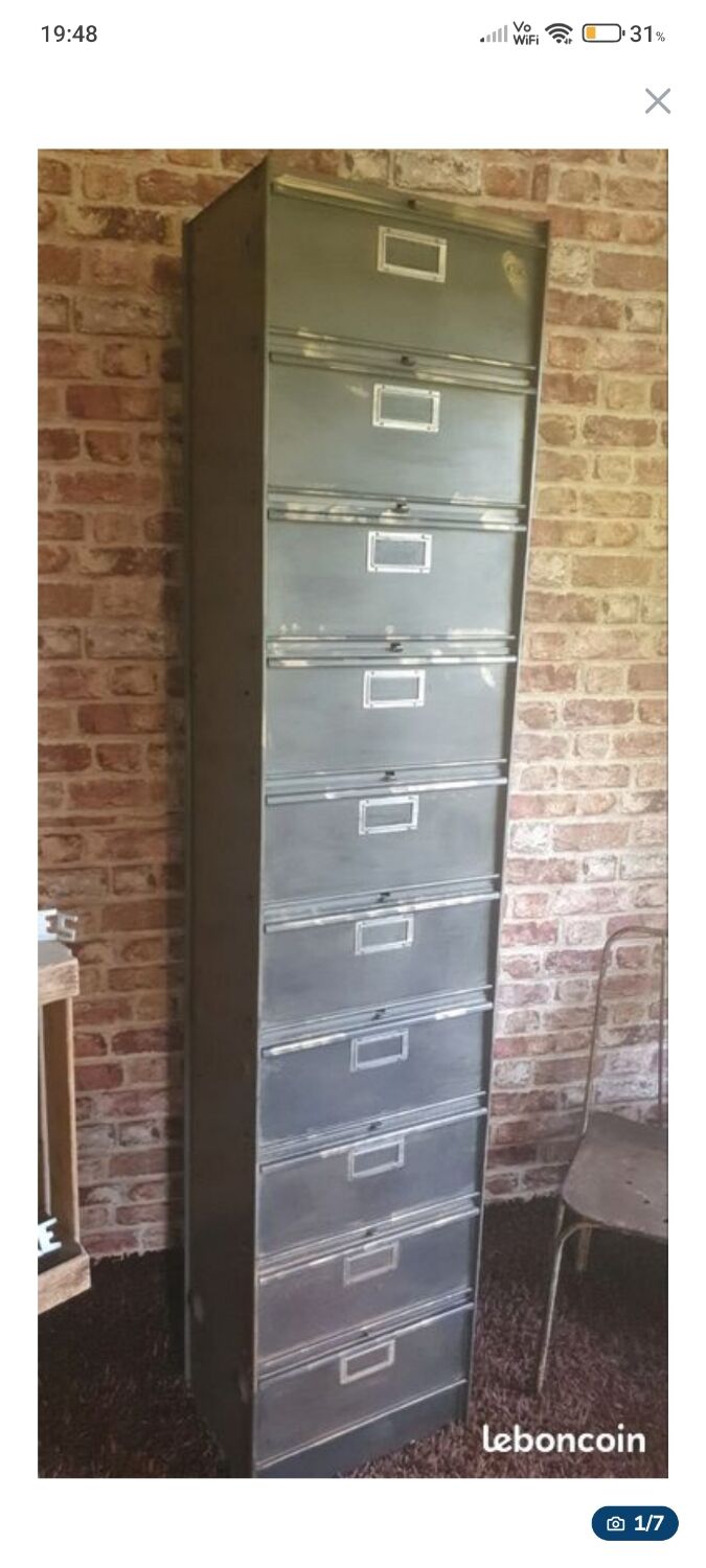 Metal flap furniture – An iconic piece of industrial design