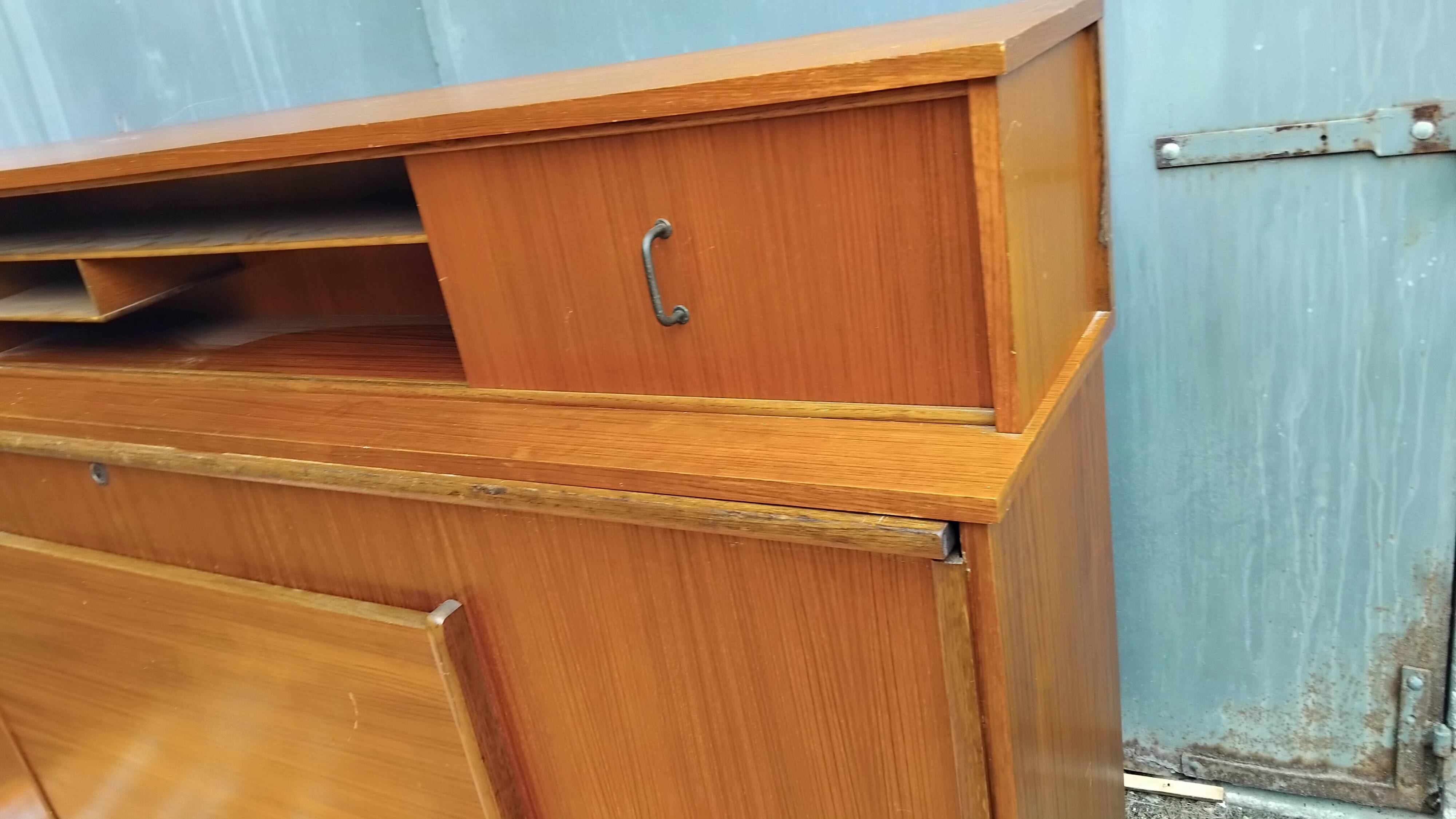 MEUBLIT vintage bed and desk furniture from the 50s and 60s, teak