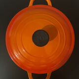 Le Creuset cast iron casserole dish number 5