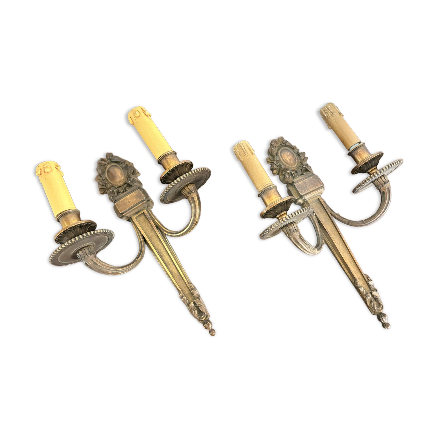 Antique Pair of Gilded Bronze Wall Lights Empire Louis XVI Acanthus Leaf 19th Century