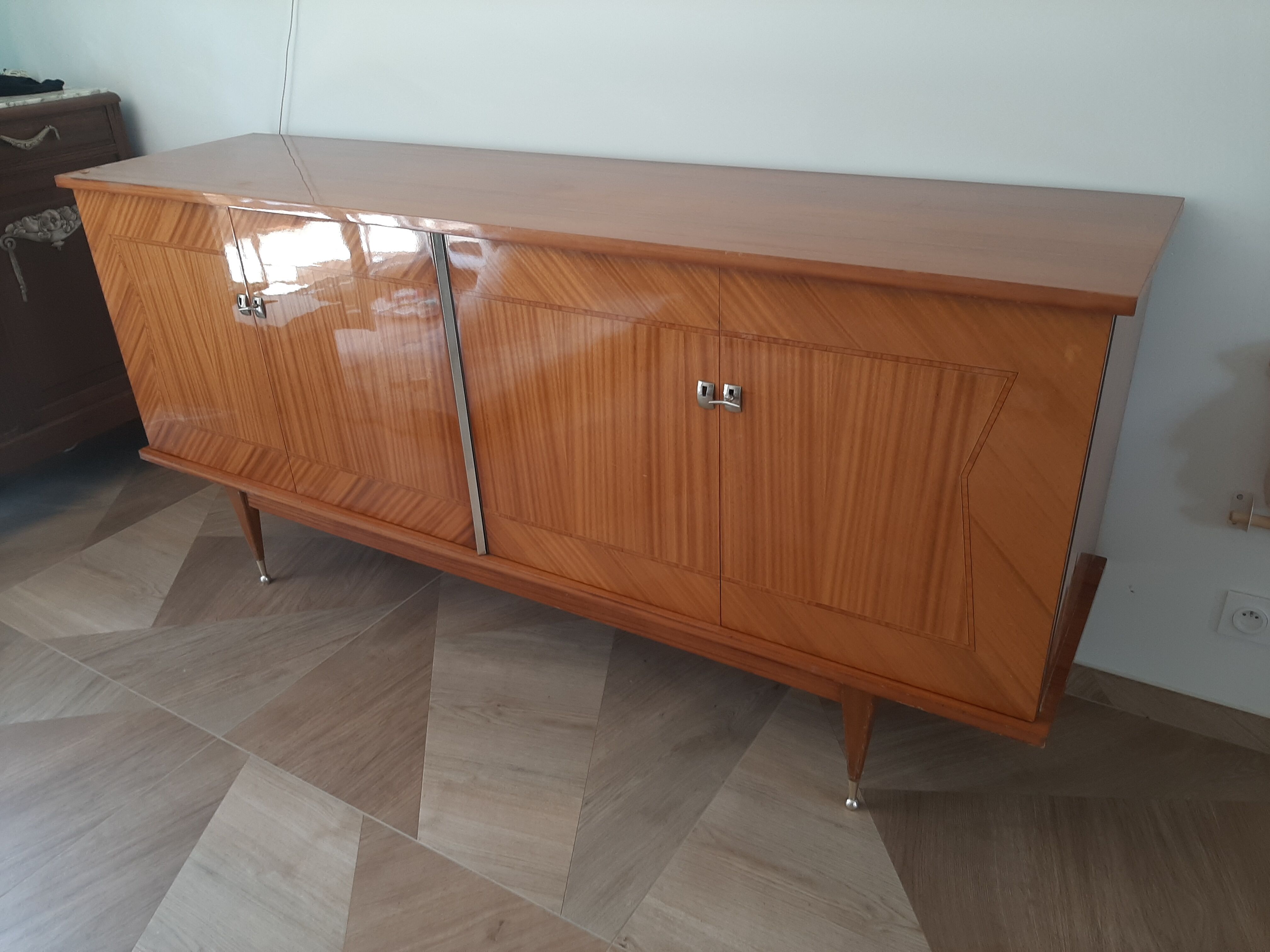 Sideboard