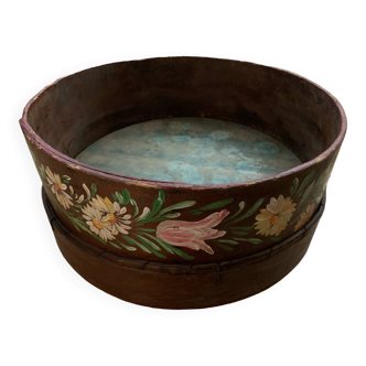 Old round polychrome sieve