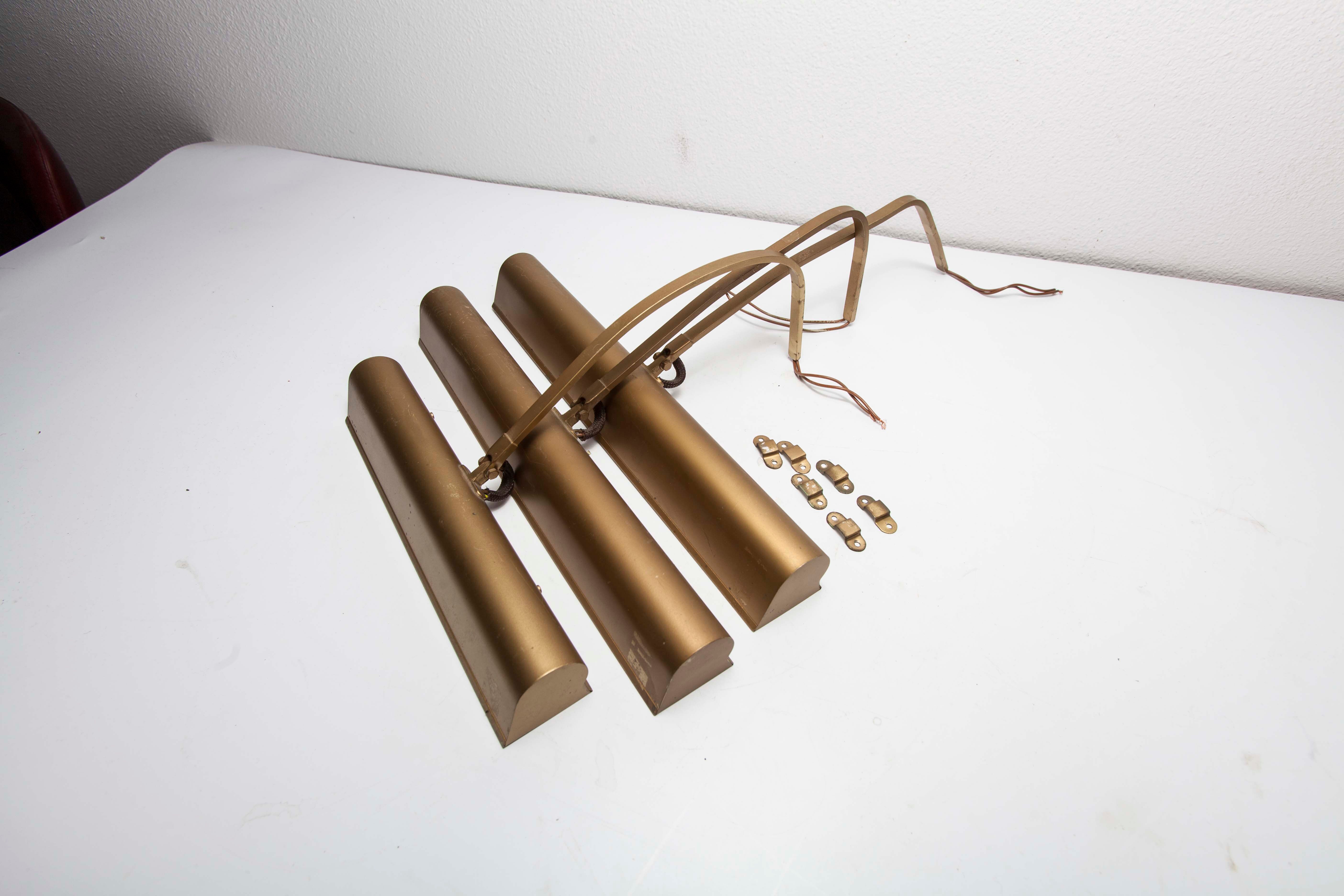 Lot of 3 brass painting wall light