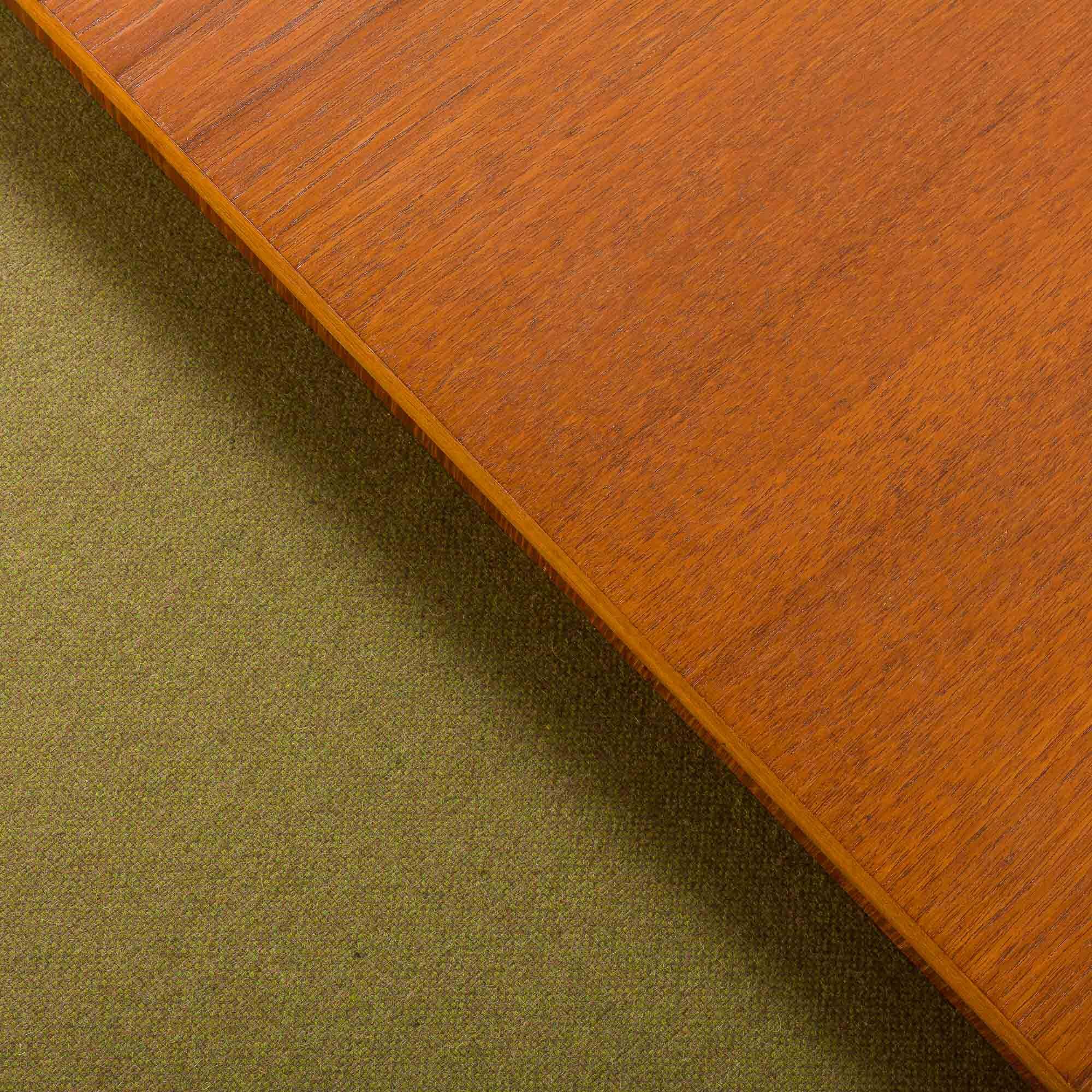 Svane daybed suit, set of 2 sofas and a side table by Igmar Relling, Norway