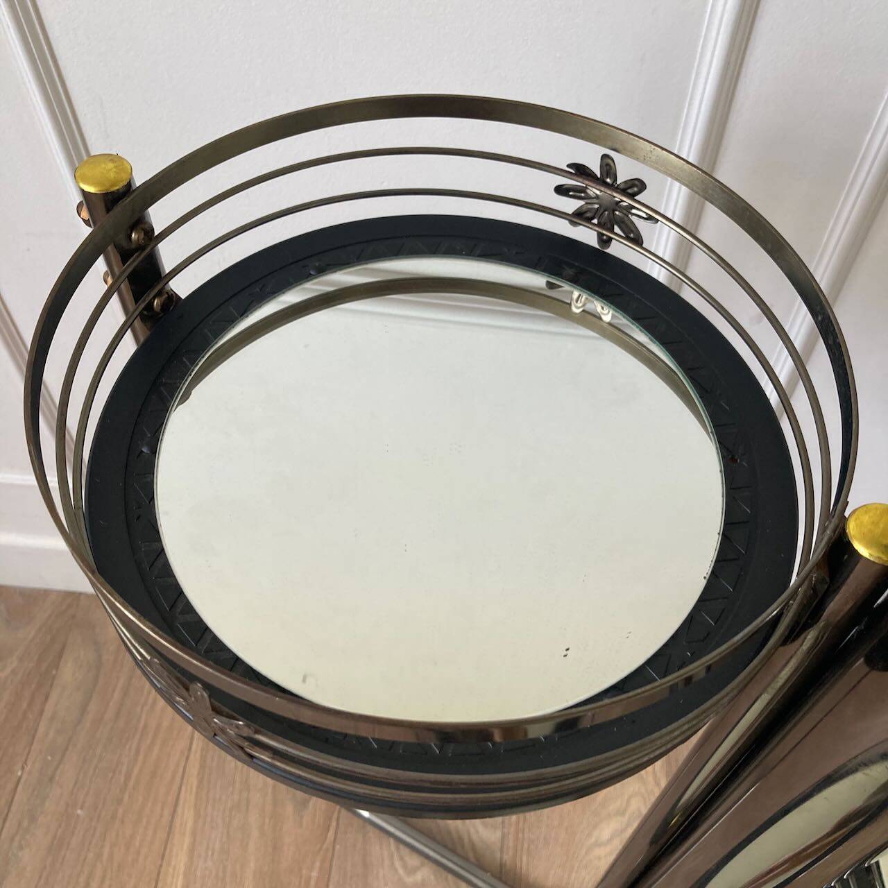 Lotus floor lamp 90s black and gold