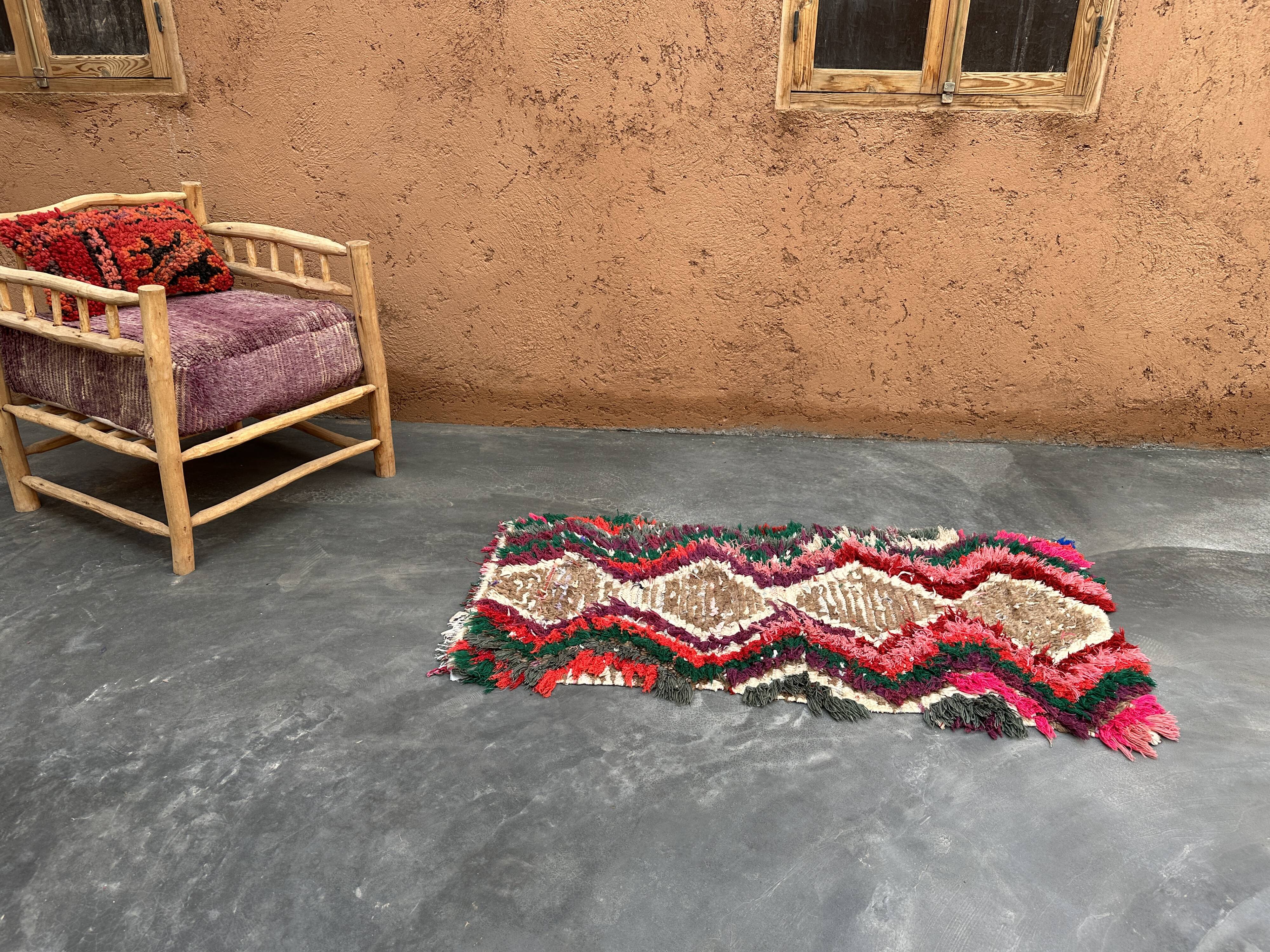 Colorful Azilal Berber rug - 136 x 66 cm